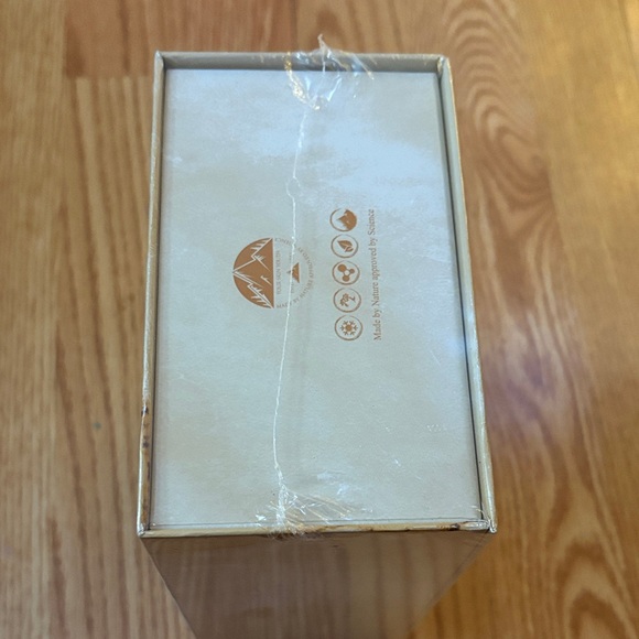 Frozen Gold Peeling Mask BY BELOW ZERO - Picture 3 of 4